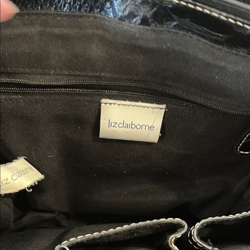 2/$20 PURSE Liz Claiborne Snakeskin Black Handbag 3 Sections Pocket Zipper - Picture 9 of 15
